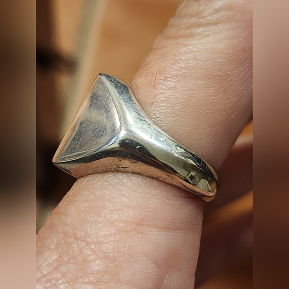 Vintage Sterling Silver Ring Size 7.5 9.9 grams - Picture 4 of 12